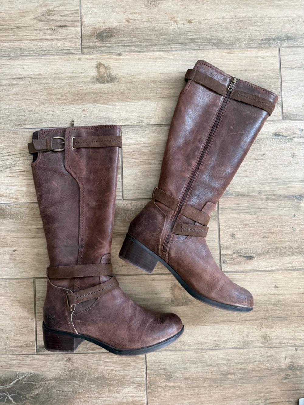 UGG Darcie Leather Knee-High Riding Boots EUC